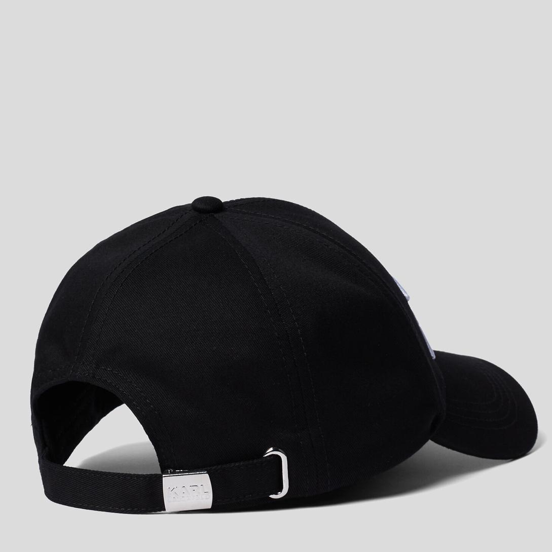 GORRA NEGRA FIRMA KARL LAGERFELD
