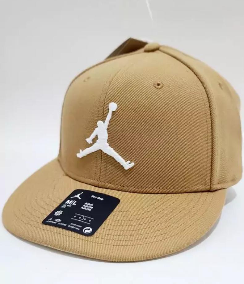 GORRA BEIGE JORDAN JUMPMAN