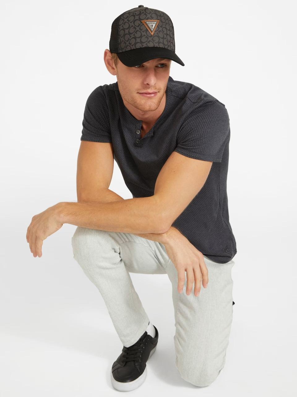 GORRA GUESS