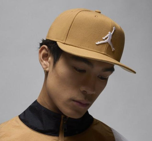 GORRA BEIGE JORDAN JUMPMAN