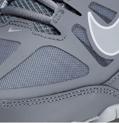 TENNIS NIKE REAX 8